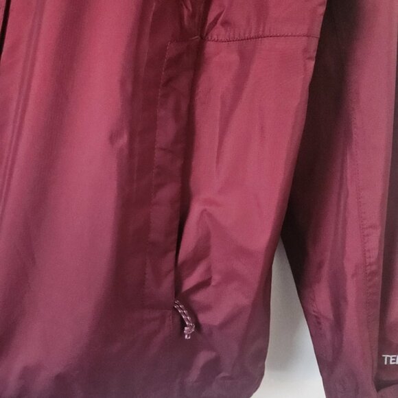 L.L. Bean Burgundy Trail Model Rain Jacket Size XL - Picture 11 of 14